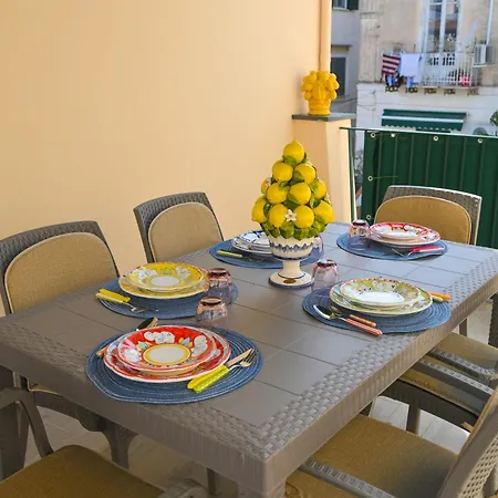 Apartamento Myosotis - With Terrace In Isquia