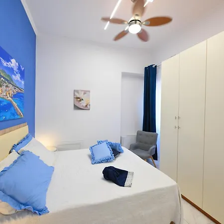 Myosotis - With Terrace In Apartamento Isquia